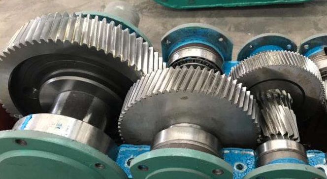 Comparison of Several Processing Techniques of Hardened Gears