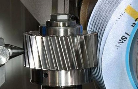 Gear processing parameters: What is the gear center distance?