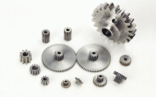 Comparison of the characteristics of common and full-cut gear hobbing methods for small module gear hobbing