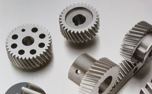 What is the difference between gear tooth surface strength and bending strength, and what is the basis for selecting products?