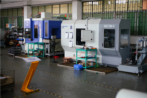 Mitsubishi and Emag Koepfer CNC gear hobbing equipment